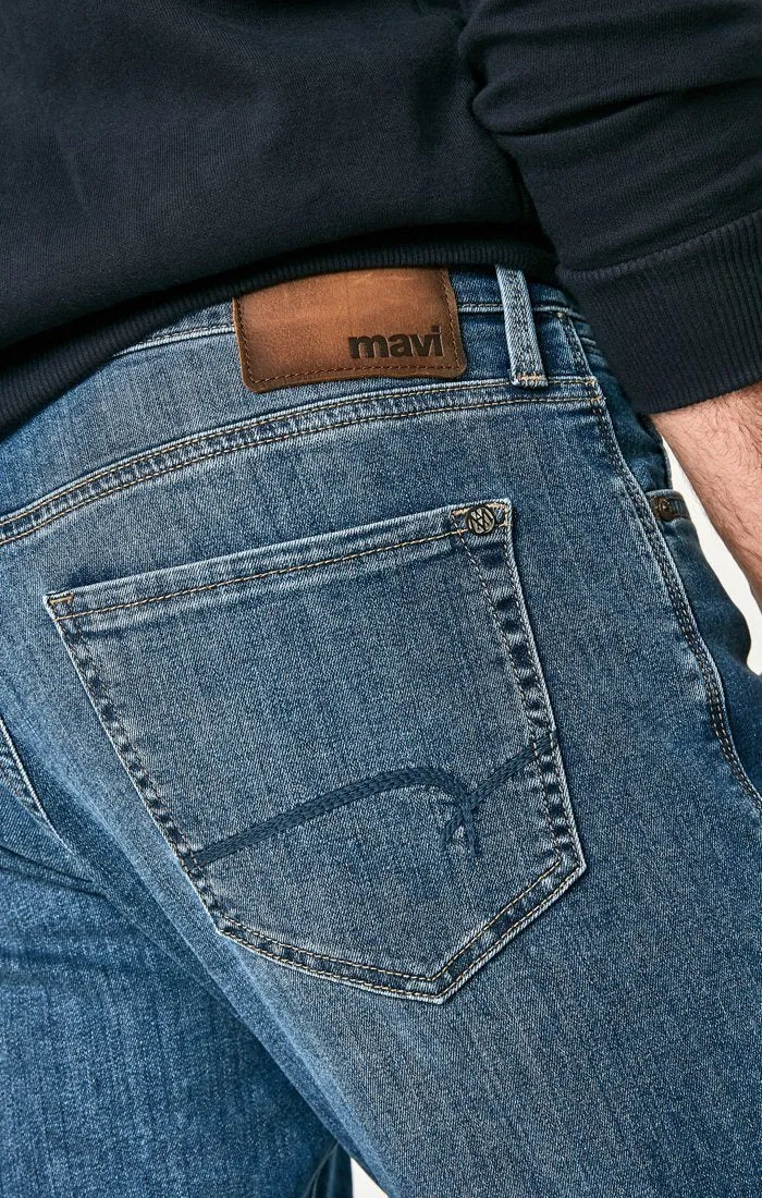MATT RELAXED STRAIGHT LEG IN DARK INDIGO WILLIAMSBURG