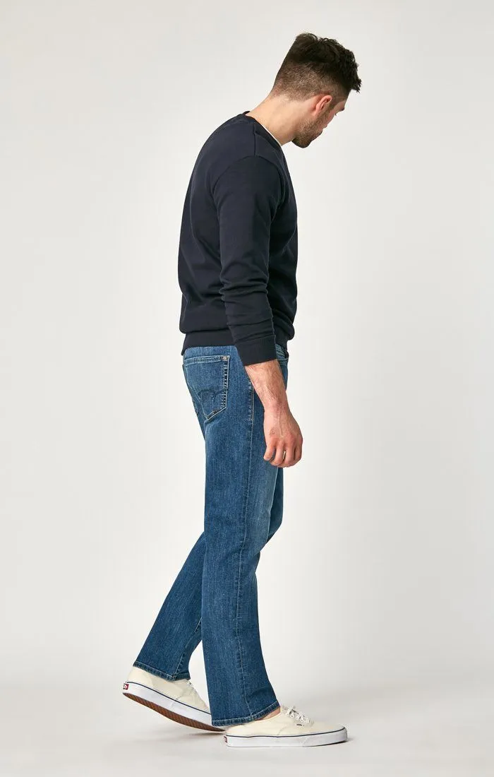 MATT RELAXED STRAIGHT LEG IN DARK INDIGO WILLIAMSBURG