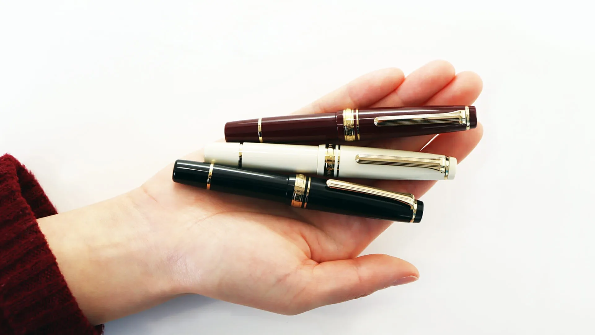 SAILOR Fountain Pen Professional Gear Slim Mini Gold Fountain Pen - Black - Medium Fine（11-1303-320）